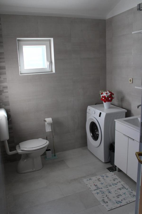 Apartmani Sanjin Tariba Supetarska Draga Exterior photo